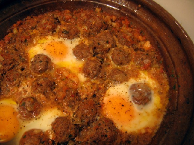 طاجين كفتة بالبيض  4 - Wazdwi